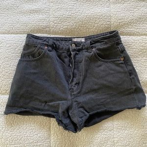 Rolla’s Black Original Shorts Size 27